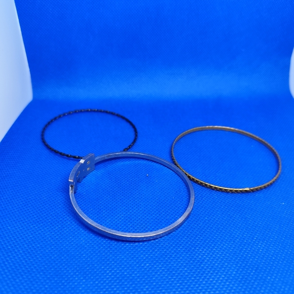 6/$20🔖3 pieces bangle lot - Picture 2 of 5